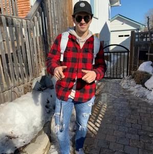 Meet your Posher, Garett